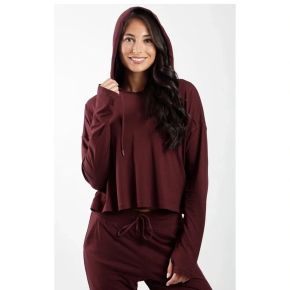 90 DEGREES BY REFLEX Heathered Thumbhole Cuff Cropped Hoodie, Cabernet, L, NWT - Picture 3 of 7